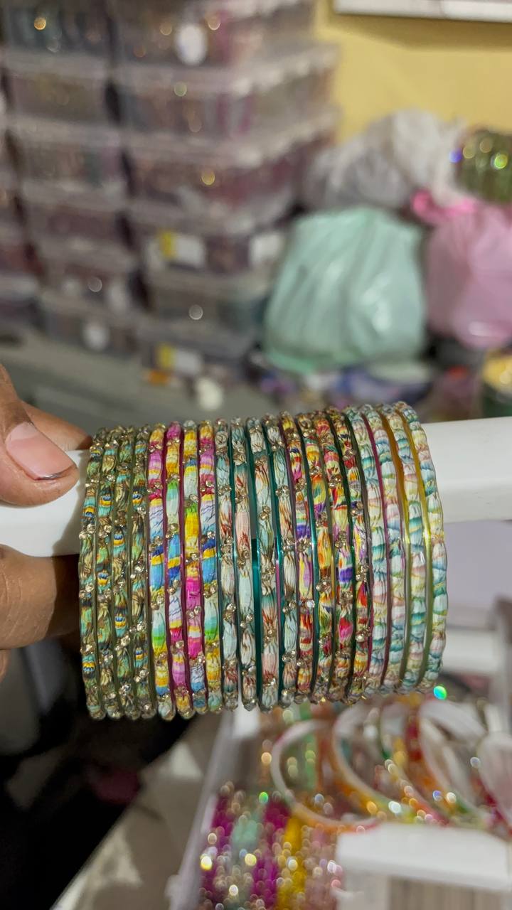 Timeless - Green Elegance – Exclusive Bangle Set - AVARKA